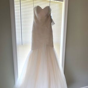 Essense of Australia Bridal Gown